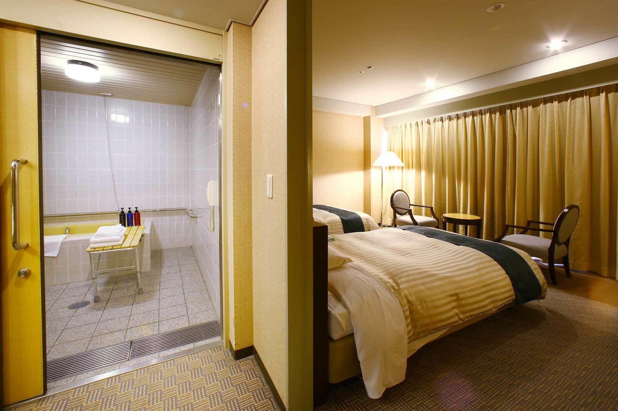 Kkr Hotel Hakata Fukuoka  Eksteriør billede